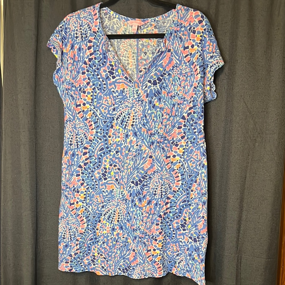 Lily Pulitzer Duval T-Shirt Dress - Tic Tac Tile All Over. Size  medium.